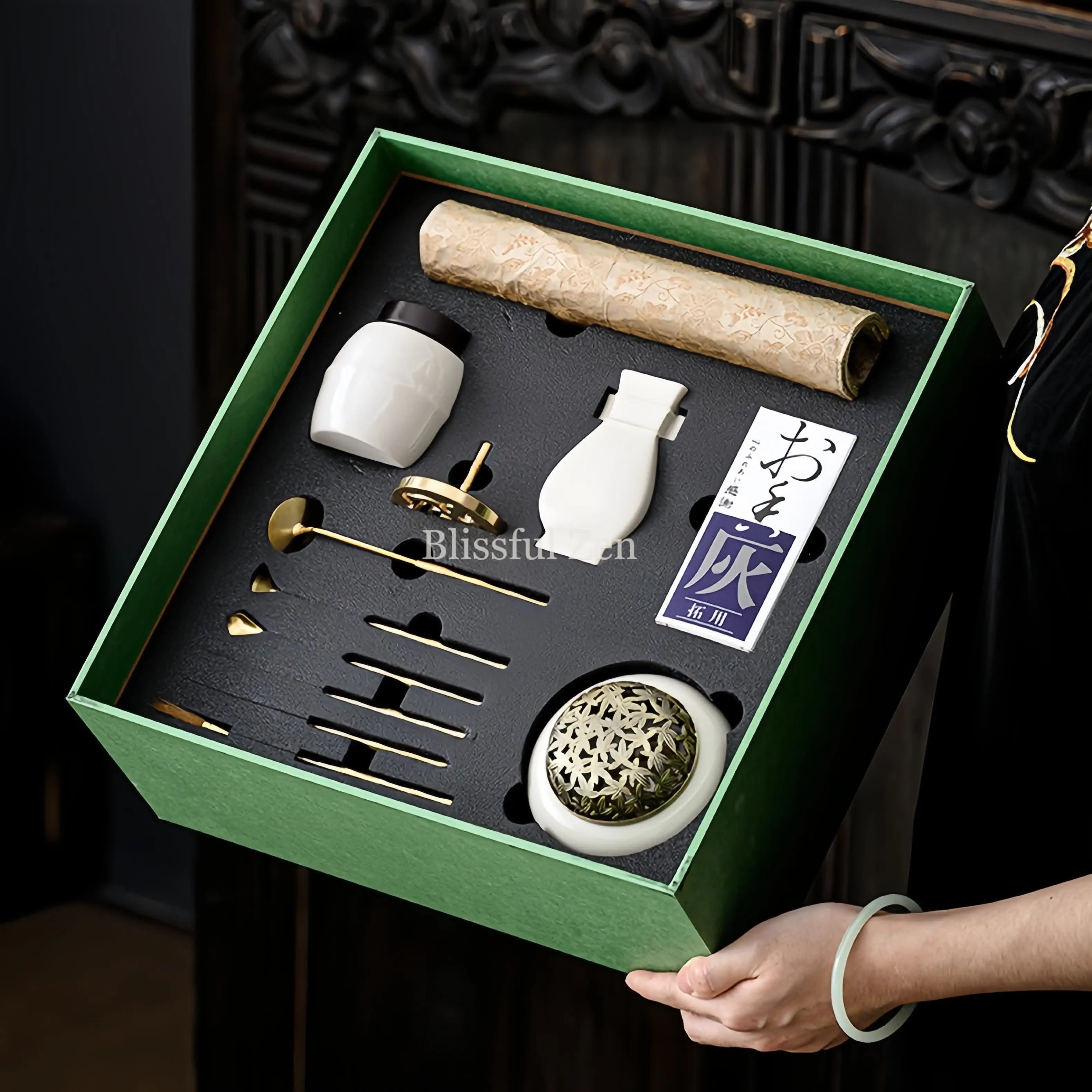 Porcelain Tripod Incense Burner – Relaxation & Stress Relief