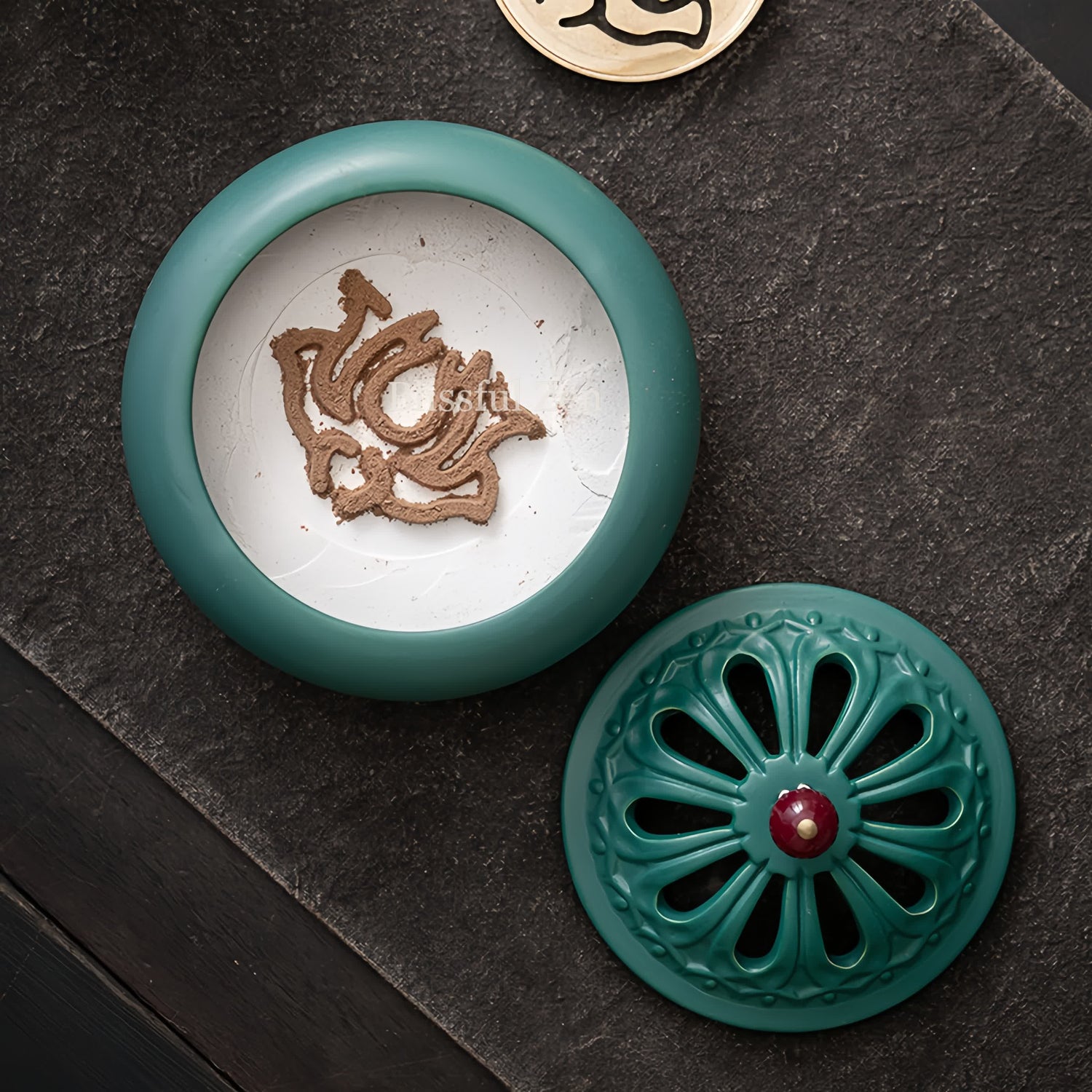 Ceramic Incense Burner Set in Peacock Green – For Relaxation &amp; Stress Relief